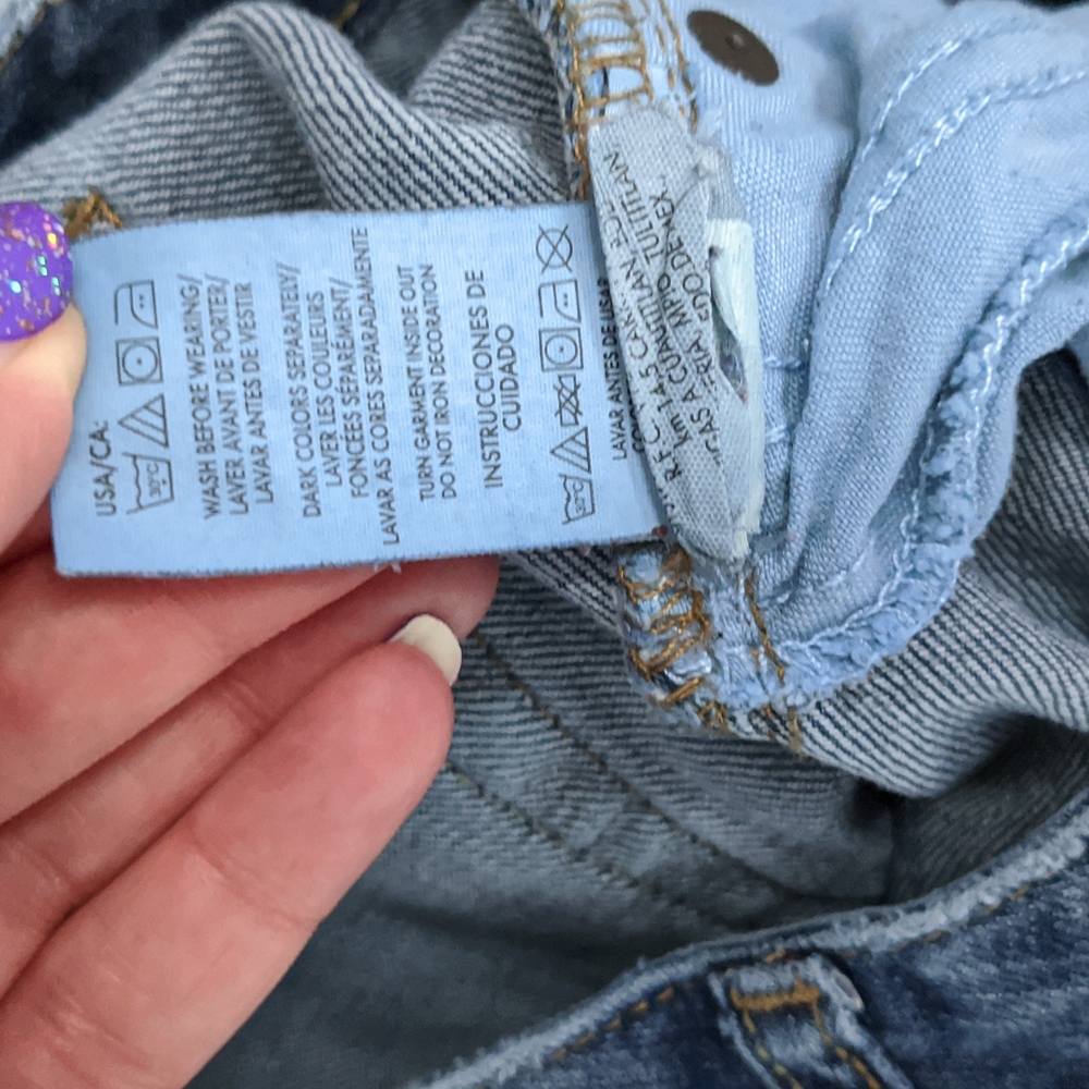 Calvin Klein Jeans - Picture 8 of 12